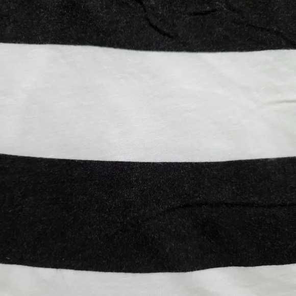 New York & Co black/white striped tank, size Large - Picture 5 of 7